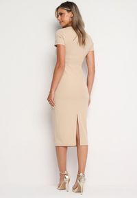 Born2be - Beżowa Taliowana Koktajlowa Sukienka z Wiskozą i Rozcięciem z Tyłu Castorea. Okazja: na co dzień. Kolor: beżowy. Materiał: wiskoza. Długość rękawa: krótki rękaw. Styl: wizytowy #3