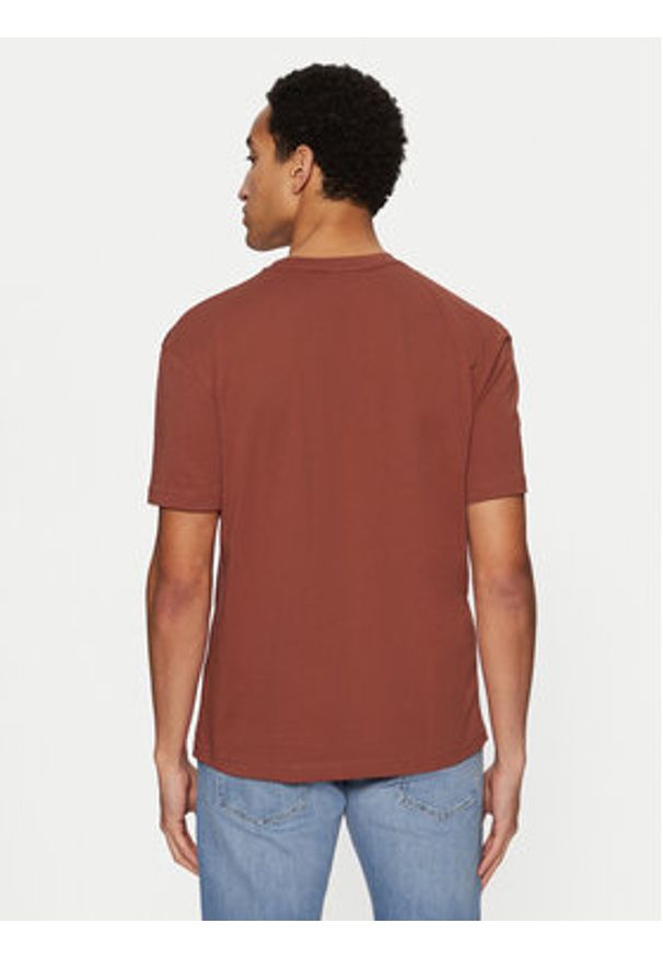 Calvin Klein T-Shirt Hero K10K111346 Czerwony Regular Fit. Kolor: czerwony. Materiał: bawełna