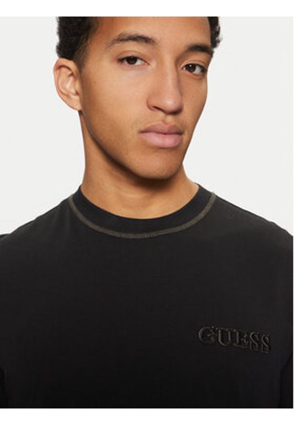 Guess T-Shirt U5RI01 KCAM1 Czarny Regular Fit. Kolor: czarny. Materiał: bawełna