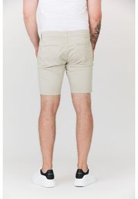 Guess - GUESS Beżowe szorty męskie, Rozmiar 30. Kolor: beżowy. Materiał: elastan, bawełna