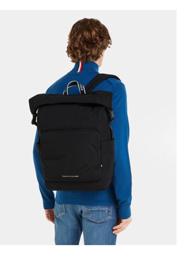 TOMMY HILFIGER - Tommy Hilfiger Plecak Skyline Rolltop AM0AM11921 Czarny. Kolor: czarny. Materiał: materiał, poliester