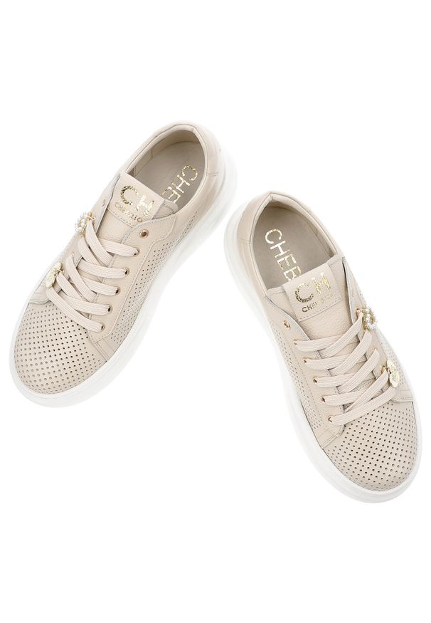 CheBello - Beżowe Sneakersy Chebello Stylowe Obuwie Damskie. Okazja: na co dzień. Zapięcie: sznurówki. Kolor: beżowy. Materiał: skóra. Szerokość cholewki: normalna. Sport: turystyka piesza