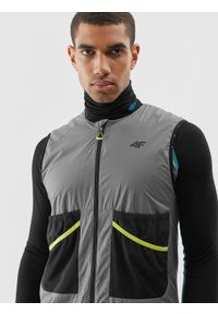 4f - 4F Bezrękawnik trekkingowy skiturowy z wypełnieniem Primaloft Active męski - szary XXL. Kolor: szary. Materiał: puch, mesh, poliester, materiał, włókno, nylon. Długość rękawa: bez rękawów. Technologia: Primaloft. Sezon: zima. Sport: narciarstwo, wspinaczka