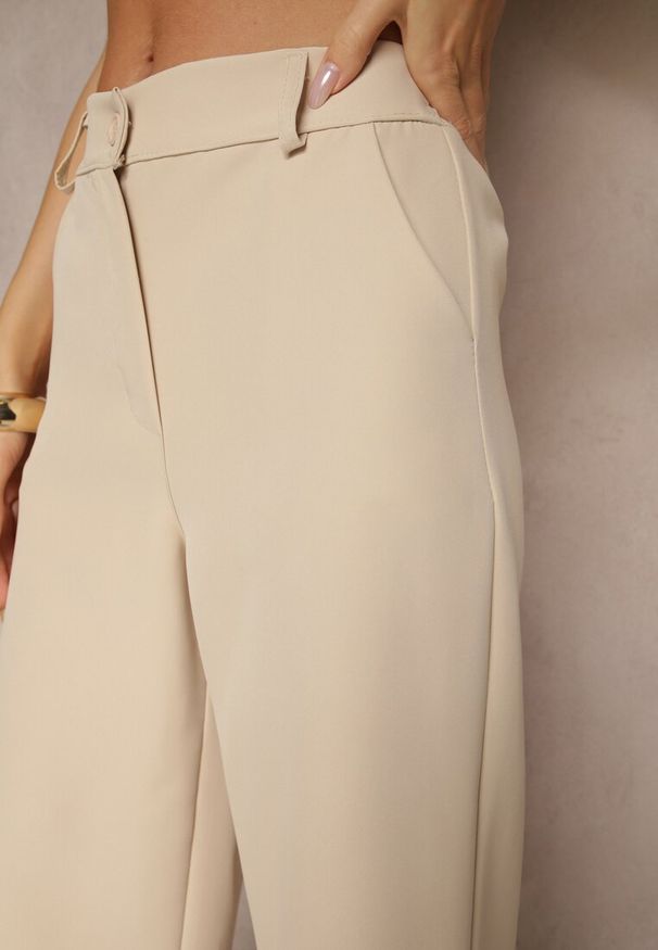 Renee - Beżowe Spodnie Garniturowe High Waist Viviorea. Okazja: na spotkanie biznesowe. Stan: podwyższony. Kolor: beżowy. Styl: biznesowy, klasyczny