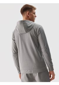 4f - 4F Bluza treningowa rozpinana z kapturem męska - szara S. Typ kołnierza: kaptur. Kolor: szary. Materiał: dzianina, włókno, syntetyk, materiał, elastan. Długość rękawa: raglanowy rękaw. Wzór: gładki, ze splotem, jednolity. Styl: sportowy. Sport: fitness