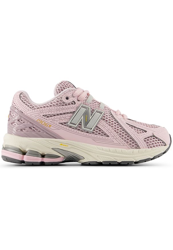 Buty dziecięce New Balance PC1906CK – różowe. Kolor: różowy. Materiał: syntetyk, materiał, guma. Szerokość cholewki: normalna