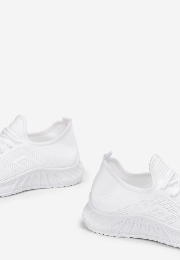 Born2be - Białe Buty Sportowe Tymagio. Wysokość cholewki: przed kostkę. Nosek buta: okrągły. Kolor: biały. Materiał: materiał. Szerokość cholewki: normalna. Wzór: aplikacja, jednolity