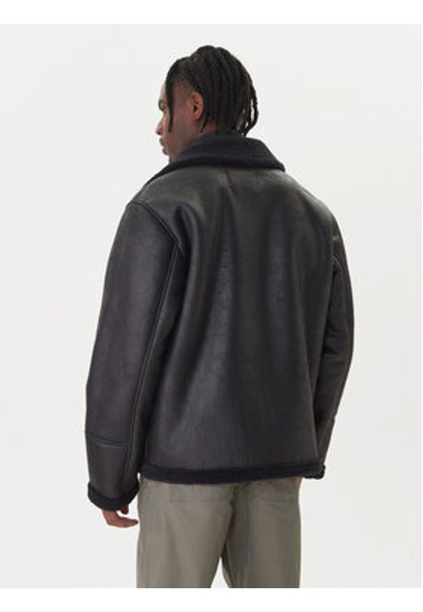 Jack & Jones Kurtka z imitacji skóry Cambridge 12282946 Czarny Regular Fit. Kolor: czarny. Materiał: skóra