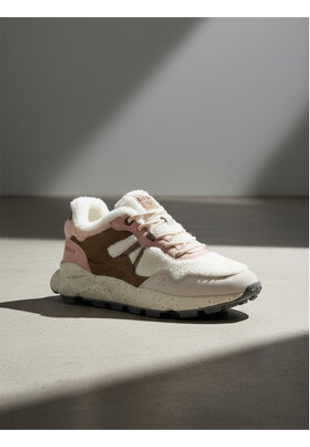 Roxy Sneakersy CEO-V12-1088 Biały. Kolor: biały. Materiał: materiał