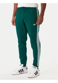 Adidas - adidas Spodnie dresowe 3-Stripes KE3559 Zielony Slim Fit. Kolor: zielony. Materiał: bawełna #1