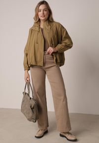 Born2be - Zielona Przejściowa Kurtka Bombka Oversize z Bawełny i Wiskozy Effinue. Okazja: na spacer, na co dzień. Kolor: zielony. Materiał: wiskoza, bawełna. Styl: casual #5