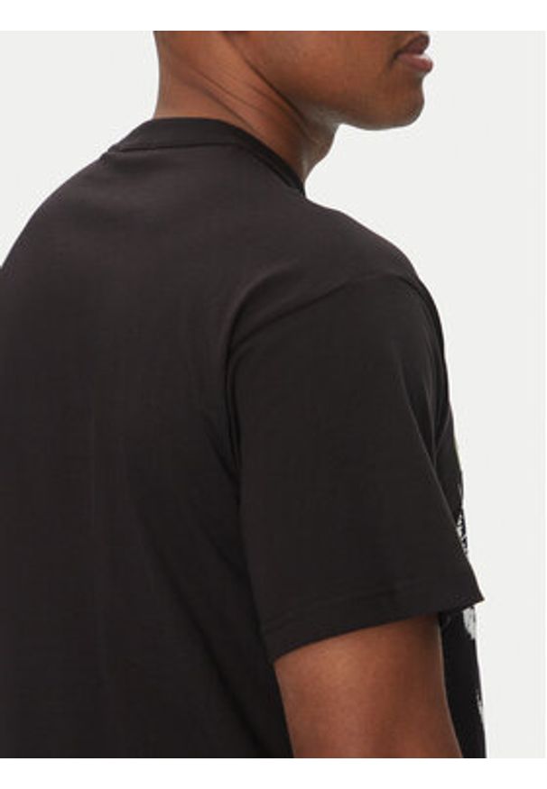 Versace Jeans Couture T-Shirt 78GAHT06 Czarny Regular Fit. Kolor: czarny. Materiał: bawełna