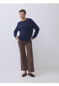 Reserved - Sweter z domieszką kaszmiru - granatowy. Kolor: niebieski. Materiał: kaszmir