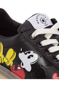 MOA Concept - MOA CONCEPT - Czarne sneakersy z Myszką Miki. Kolor: czarny. Materiał: guma. Szerokość cholewki: normalna. Wzór: nadruk, aplikacja