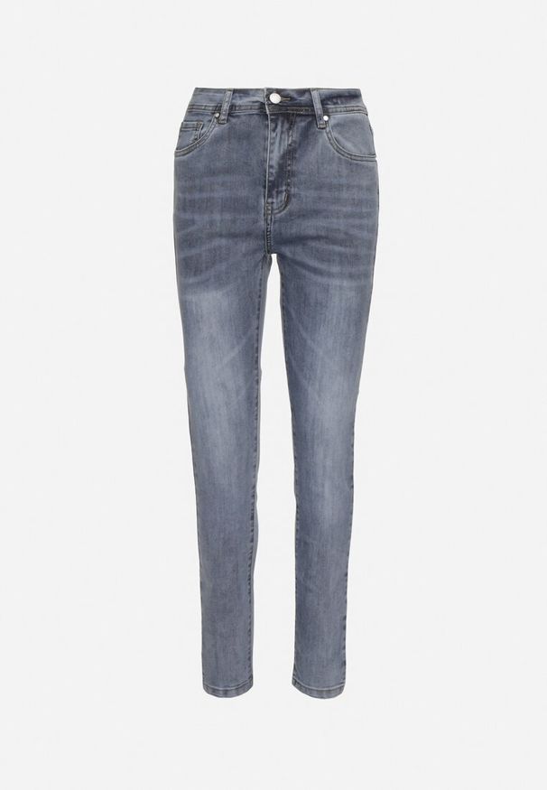 Born2be - Jasnoniebieskie Jeansy o Dopasowanym Kroju z Regularnym Stanem Galissea. Okazja: na co dzień. Kolor: niebieski. Styl: casual, elegancki