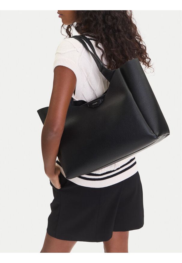 DKNY Torebka Willa R43AYG32 Czarny. Kolor: czarny. Materiał: skórzane