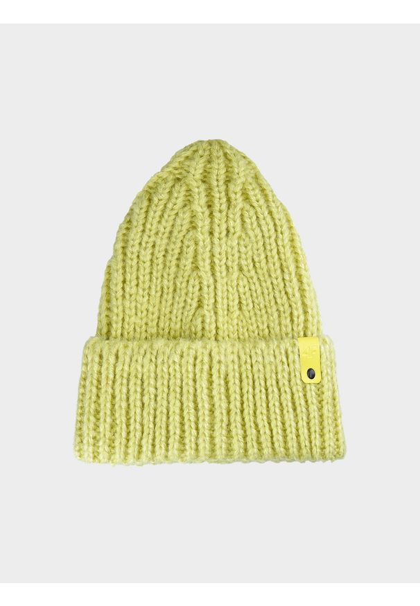 4f - Czapka beanie damska - zielona. Kolor: zielony. Materiał: dzianina, materiał, syntetyk. Sezon: zima. Styl: sportowy, klasyczny