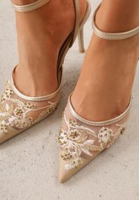 Born2be - Złote Siateczkowe Szpilki VICES Ozdobione Kwiatami i Perełkami Nikmanas. Zapięcie: sprzączka. Kolor: złoty. Materiał: koronka. Wzór: kwiaty, aplikacja. Obcas: na szpilce. Styl: wizytowy, klasyczny, elegancki #7