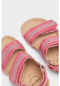 Mayoral sandały dziecięce kolor różowy. Zapięcie: rzepy. Kolor: różowy. Materiał: guma