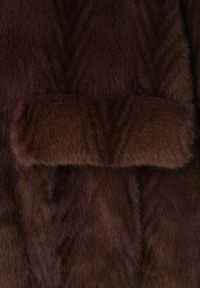 Born2be - Brązowy Płaszcz Futerko o Kroju Oversize z Kieszeniami z Klapami Namys. Okazja: na co dzień, na randkę, na spacer. Kolor: brązowy. Materiał: futro. Styl: casual #8