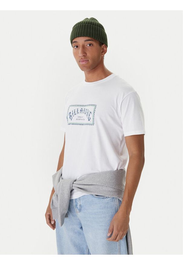 Billabong T-Shirt Arch Frame EBYZT00341 Biały Regular Fit. Kolor: biały. Materiał: bawełna