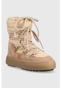 Moon Boot śniegowce Suede Nylon kolor beżowy 24500200.CIPRIA-CIPRIA. Nosek buta: okrągły. Zapięcie: sznurówki. Kolor: beżowy. Materiał: nylon. Obcas: na platformie #2