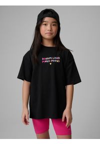 4f - 4F T-shirt loose z nadrukiem dziewczęcy - czarny 158/164 (12-14 lat). Okazja: na spacer, na co dzień, na uczelnię. Kolor: czarny. Materiał: dzianina, bawełna, skóra, materiał. Wzór: nadruk. Sezon: lato. Styl: casual #1