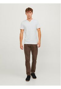 Jack & Jones - Jack&Jones T-Shirt Split 12164972 Biały Standard Fit. Kolor: biały. Materiał: bawełna