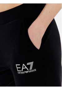 EA7 Emporio Armani Spodnie dresowe 8NTP67 TJCQZ 0200 Czarny Regular Fit. Kolor: czarny. Materiał: bawełna, dresówka #4