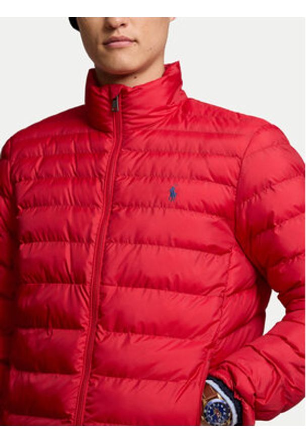 Polo Ralph Lauren Kurtka przejściowa 710949955004 Czerwony Regular Fit. Typ kołnierza: polo. Kolor: czerwony. Materiał: syntetyk
