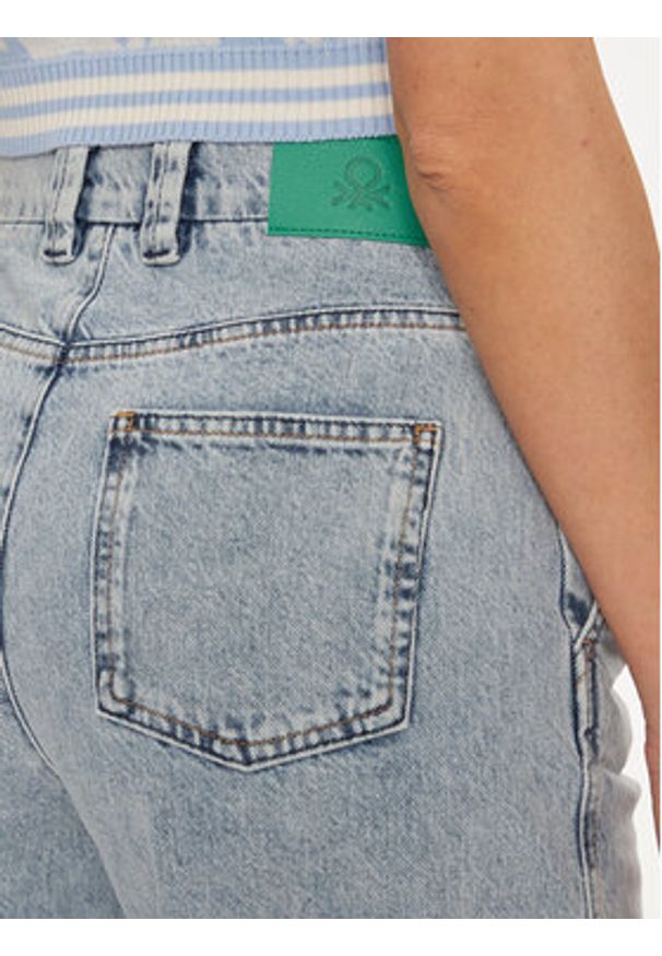 United Colors of Benetton - United Colors Of Benetton Jeansy 4VUCDE01M Niebieski Relaxed Fit. Kolor: niebieski
