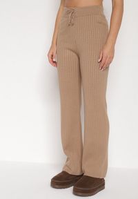 Born2be - Ciemnobeżowy Komplet Dzianinowy z Bawełną Spodnie Kamizelka i Długi Kardigan Meviravia. Kolor: beżowy. Materiał: bawełna, dzianina #2