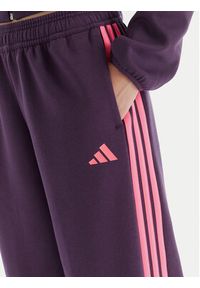 Adidas - adidas Spodnie dresowe Tiro 3-Stripes JM9072 Fioletowy Loose Fit. Kolor: fioletowy. Materiał: syntetyk, bawełna #4