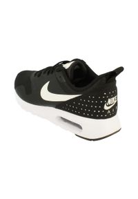 Buty do chodzenia męskie Nike Air Max Tavas 705149. Zapięcie: sznurówki. Kolor: biały, wielokolorowy. Materiał: materiał, syntetyk, tkanina. Szerokość cholewki: normalna. Model: Nike Air Max. Sport: turystyka piesza