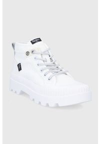 Pepe Jeans trampki Ascot Logo damskie kolor biały. Nosek buta: okrągły. Zapięcie: sznurówki. Kolor: biały. Materiał: guma. Szerokość cholewki: normalna. Obcas: na platformie #4