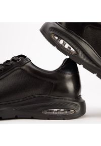 Wittchen - Męskie sneakersy skórzane z poduszką powietrzną czarne. Nosek buta: okrągły. Kolor: czarny. Materiał: skóra. Obcas: na koturnie #3