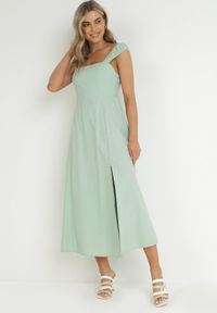 Born2be - Zielona Rozkloszowana Sukienka na Ramiączkach Olypha. Kolor: zielony. Materiał: bawełna. Długość rękawa: na ramiączkach #4