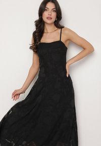 Born2be - Czarna Rozkloszowana Sukienka Vices z Gorsetowym Wiązaniem Fenosella. Okazja: na imprezę. Typ kołnierza: dekolt gorset. Kolor: czarny. Długość rękawa: na ramiączkach. Sezon: lato. Typ sukienki: gorsetowe. Styl: elegancki #2