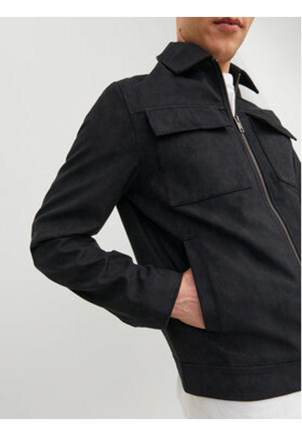 Jack & Jones Kurtka z imitacji skóry 12213082 Czarny Regular Fit. Kolor: czarny. Materiał: syntetyk