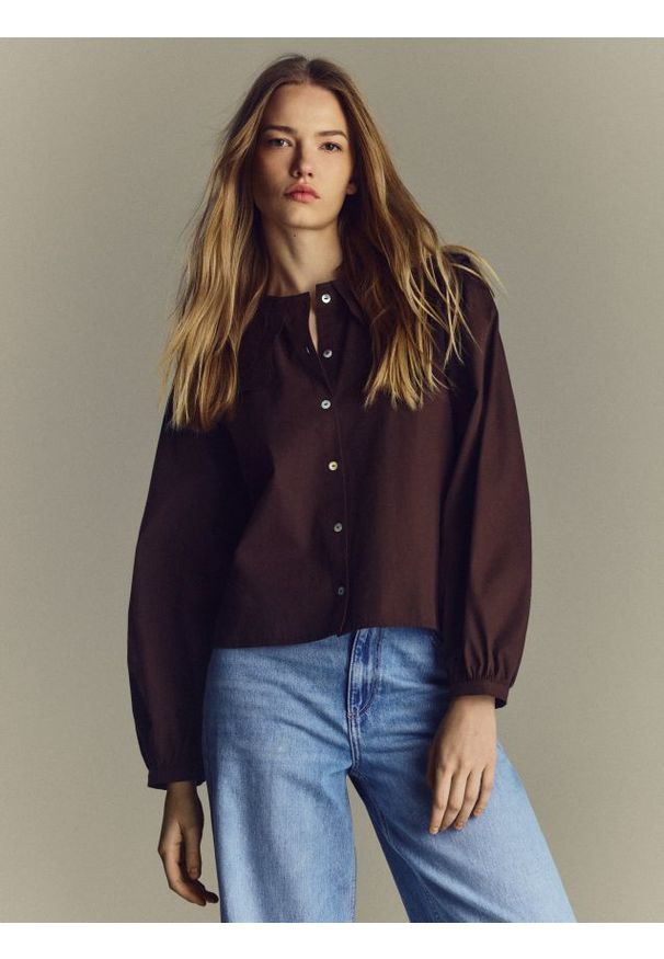 Reserved - Koszula z ozdobnym kołnierzem - ciemnobrązowy. Kolor: brązowy. Materiał: bawełna, tkanina