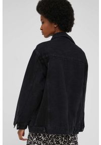 Answear Lab kurtka jeansowa damska kolor czarny przejściowa oversize. Kolor: czarny. Materiał: jeans. Styl: wakacyjny #4
