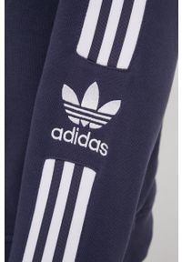 adidas Originals bluza bawełniana Adicolor HC1997 męska kolor fioletowy z aplikacją. Kolor: fioletowy. Materiał: bawełna. Wzór: aplikacja