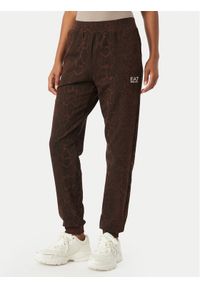 EA7 Emporio Armani Spodnie dresowe 7W001416 AF26043 F6007 Brązowy ciemny Regular Fit. Kolor: brązowy. Materiał: bawełna #1