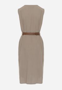 Renee - Zielona Pudełkowa Sukienka z Wiskozą Bawełną Guzikami i Paskiem Magmaris. Okazja: na co dzień, do pracy. Kolor: zielony. Materiał: wiskoza, bawełna. Sezon: wiosna, lato. Styl: casual, elegancki #2