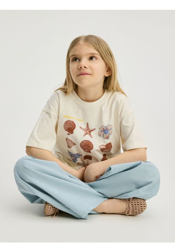 Reserved - Luźne spodnie z domieszką lnu - jasnoniebieski. Kolor: niebieski. Materiał: len