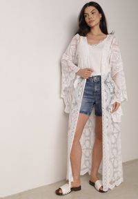 Born2be - Biały Kardigan Ażurowa Narzutka z Materiałowym Paskiem Arisstea. Okazja: na co dzień. Kolor: biały. Materiał: materiał. Długość rękawa: długi rękaw. Długość: długie. Wzór: ażurowy. Styl: casual #6