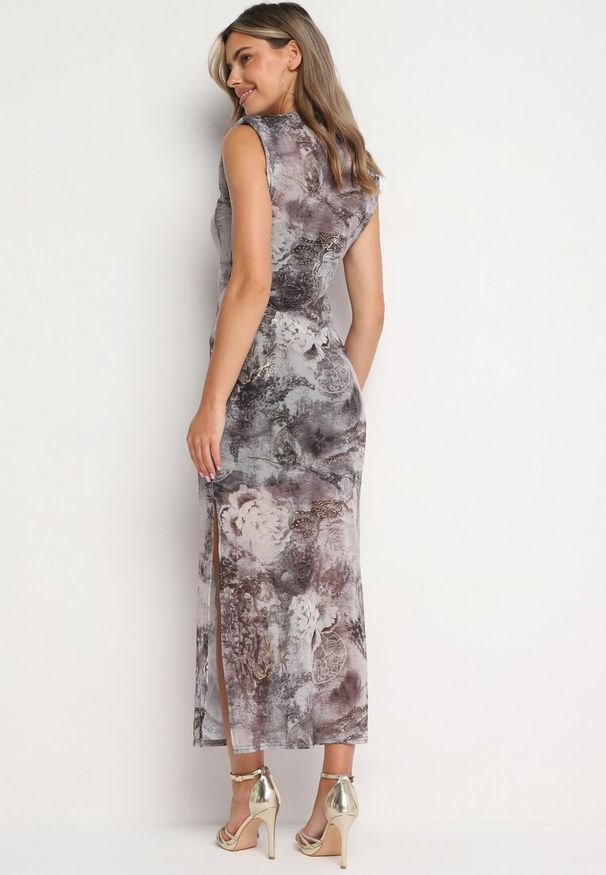 Born2be - Szara Taliowana Dopasowana Sukienka z Wiskozą i Metaliczną Nitką Ritanea. Okazja: na co dzień. Kolor: szary. Materiał: wiskoza. Typ sukienki: dopasowane. Styl: elegancki, casual