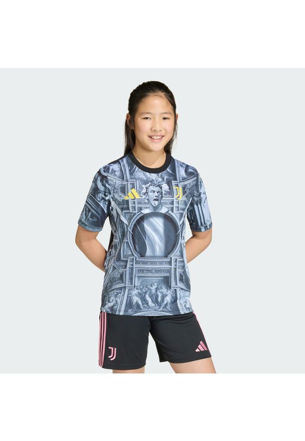 Adidas - Koszulka Juventus 25/26 Pre-Match Jersey Youth. Kolor: czarny. Materiał: jersey. Sport: piłka nożna