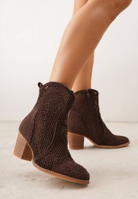 Born2be - Brązowe Botki Kowbojki VICES na Stożku z Ażurową Cholewką Azivessa. Okazja: na co dzień. Kolor: brązowy. Materiał: jeans. Szerokość cholewki: normalna. Wzór: ażurowy. Sezon: wiosna. Obcas: na stożku. Styl: casual, klasyczny, boho #8
