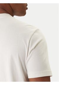 Napapijri T-Shirt S-Box Logo NP0A4IFL Écru Regular Fit. Kolor: kremowy. Materiał: bawełna #5
